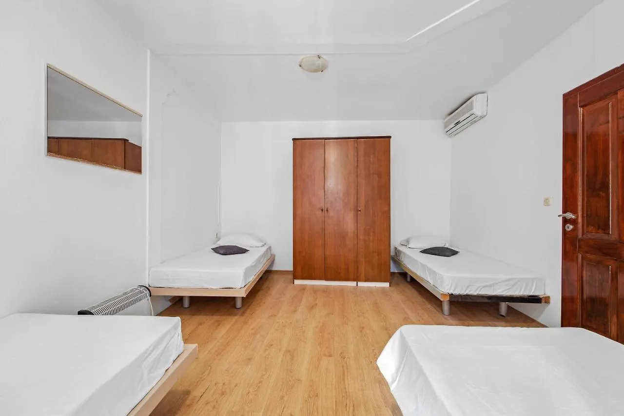 Pula Hostel